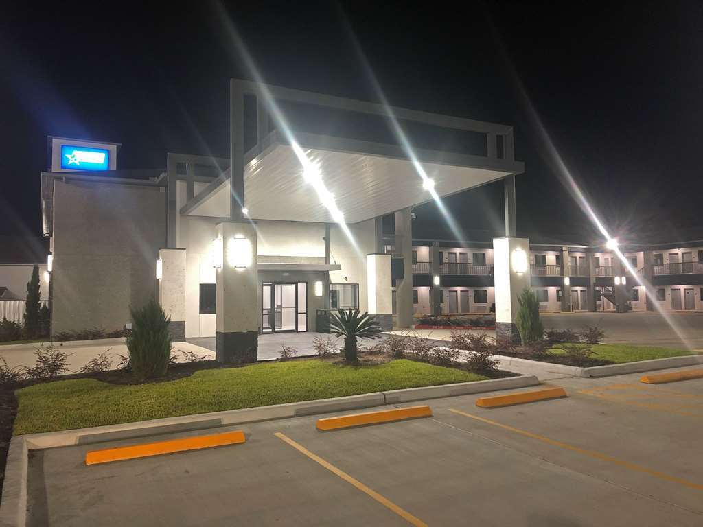 Americas Best Value Inn & Suites Ne Houston Downtown I-610 Εξωτερικό φωτογραφία