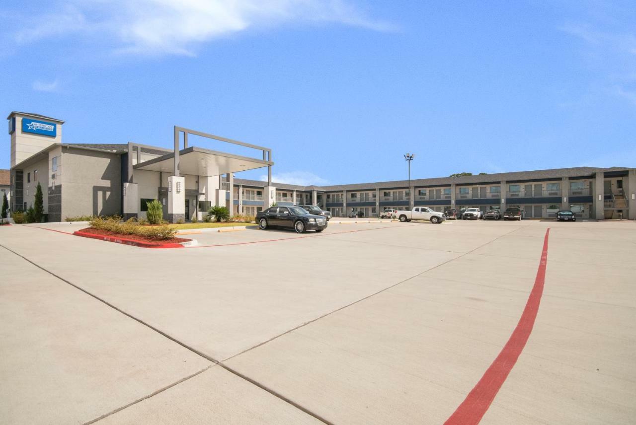 Americas Best Value Inn & Suites Ne Houston Downtown I-610 Εξωτερικό φωτογραφία